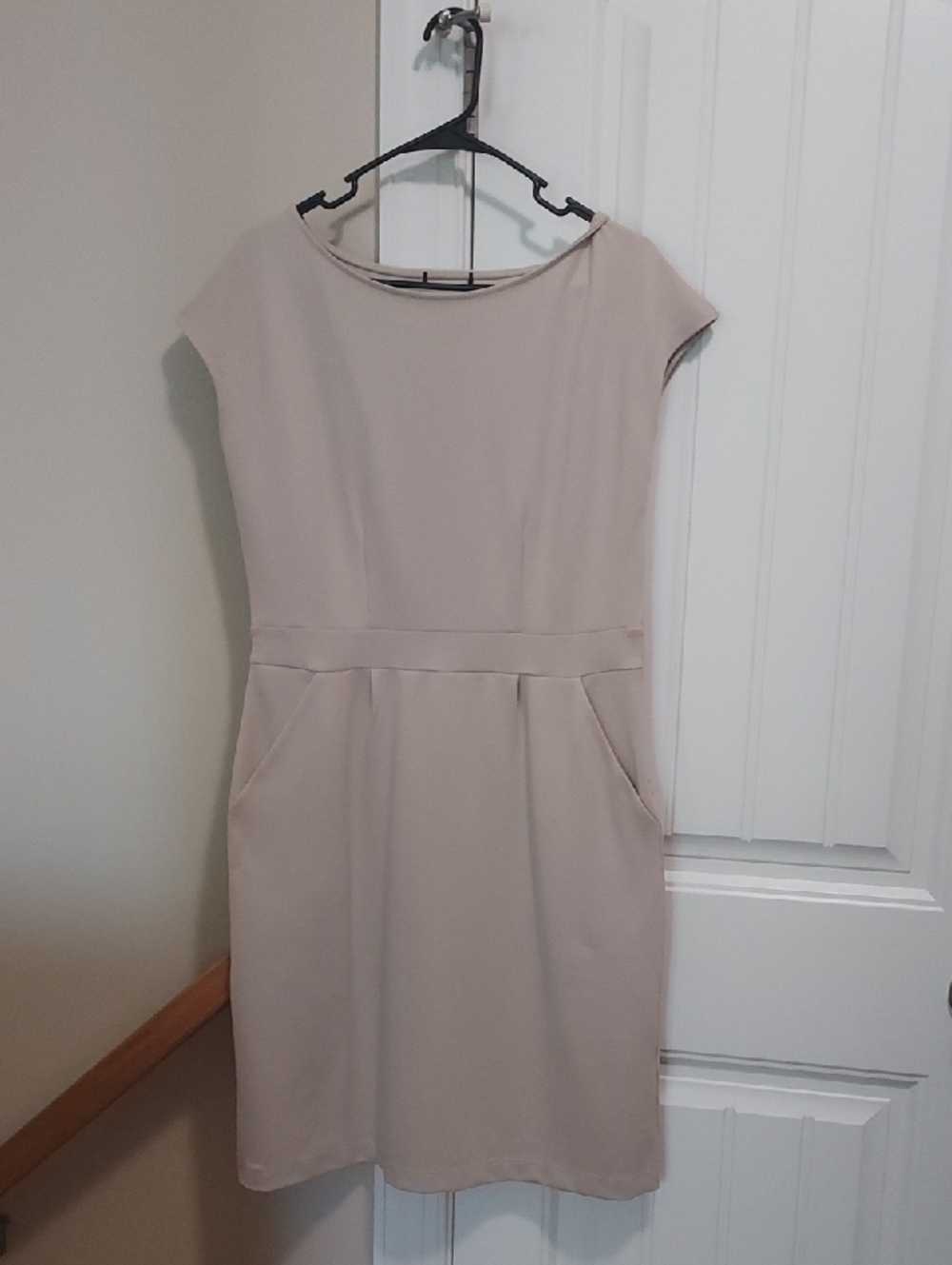 Quince Neutral Beige Cap-Sleeve Midi Dress